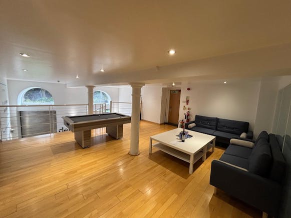 1st Floor, Glasgow, Offices To Let / For Sale - PHOTO-2026-04-12-15-11-50 2.jpg