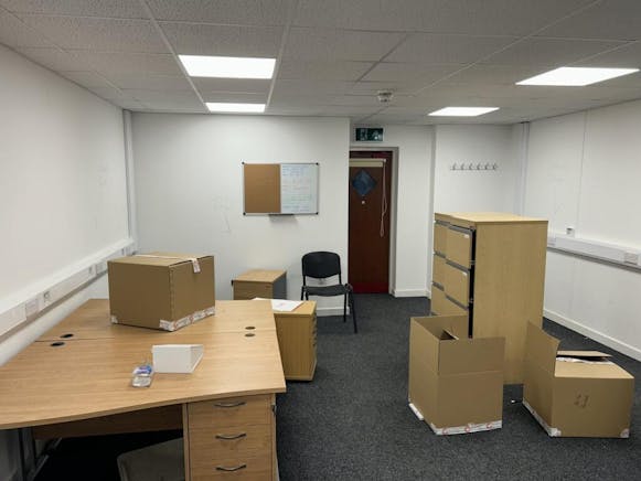 117 Deerdykes View, Cumbernauld, Industrial To Let - 257813_3380932_IMG_06_0000.jpeg