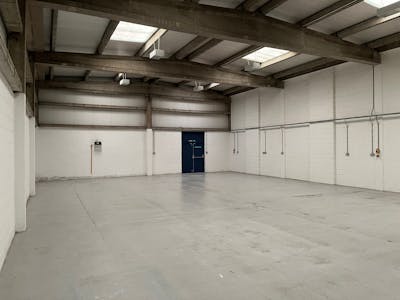 Unit 5, Bristol, Industrial To Let - Warehouse 1.jpg