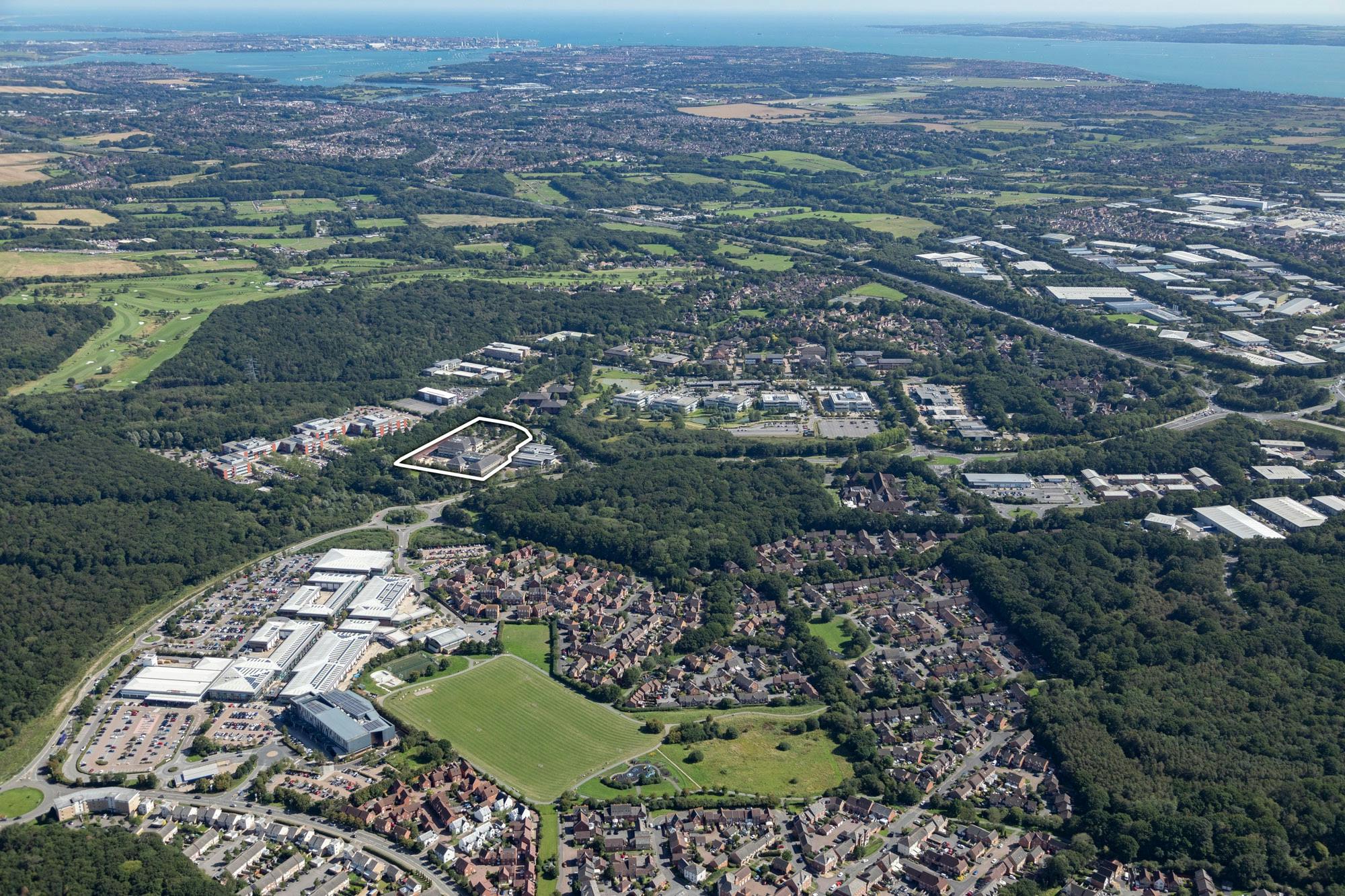 Office in Fareham - photo 2