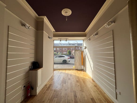 461 Clarkston Road, Glasgow, Retail To Let - PHOTO-2026-04-15-08-40-22 4.jpg