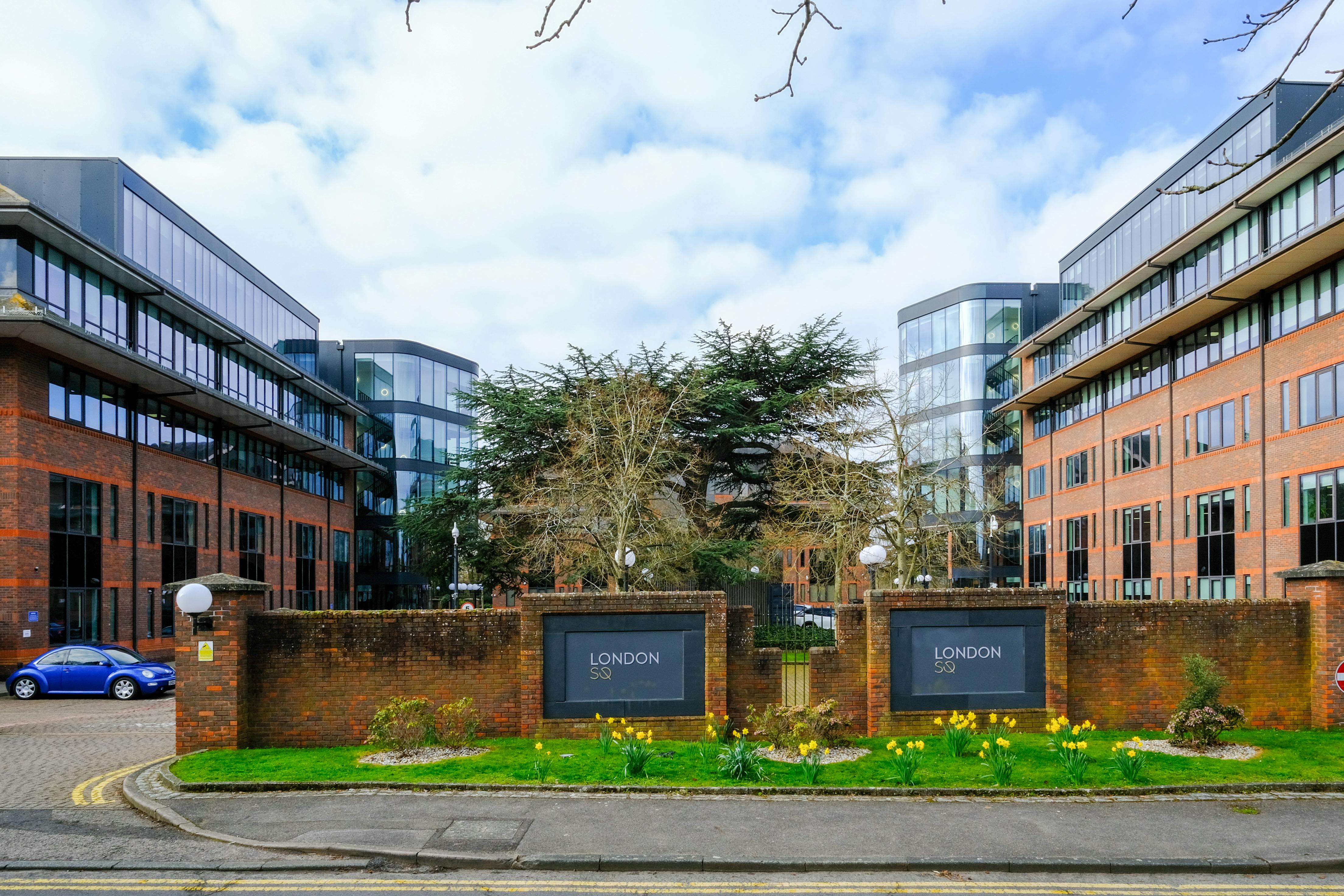 2 London Square, Guildford, Offices, To Let Hurst Warne