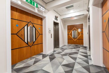 Telford Plaza, Telford, Office To Let - property_telford_plaza_6_1180_1573476989_large.jpg