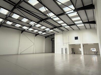 Unit 5 Phoenix Trading Estate, Alperton, Industrial To Let - IMG_9279.jpg