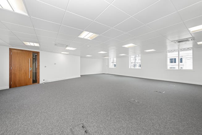 Part 4th Floor (Unit A), 215-221 Regent Street, London, Office To Let - IMG_3212.jpg