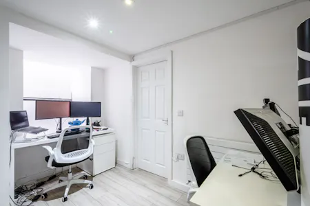 162 Farringdon Road, London, Leisure / Office / Retail To Let - Farringdon Rd 162 - 6.jpg