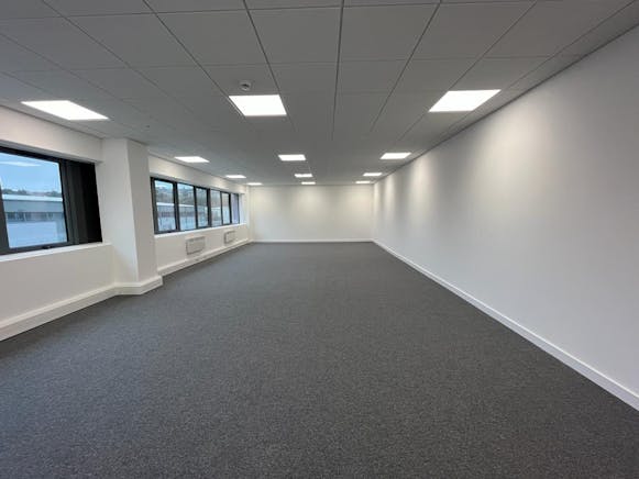 Unit 6 Aerial Park, Asheridge Road, Chesham, Industrial To Let - Unit 6d.jpg