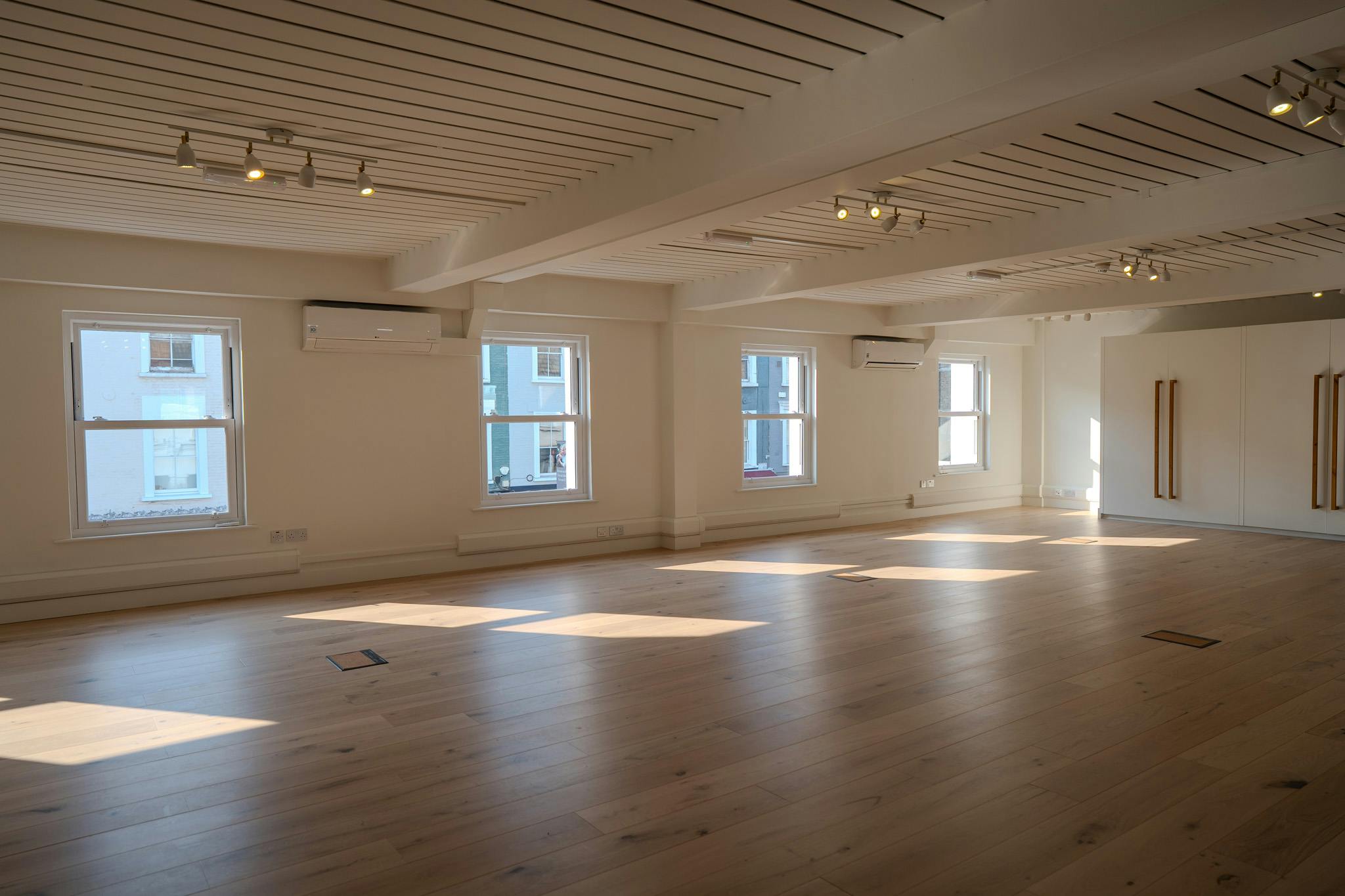First floor office, 591-593 Kings Road, Fulham, Office To Let - DSC00112 194415.jpg