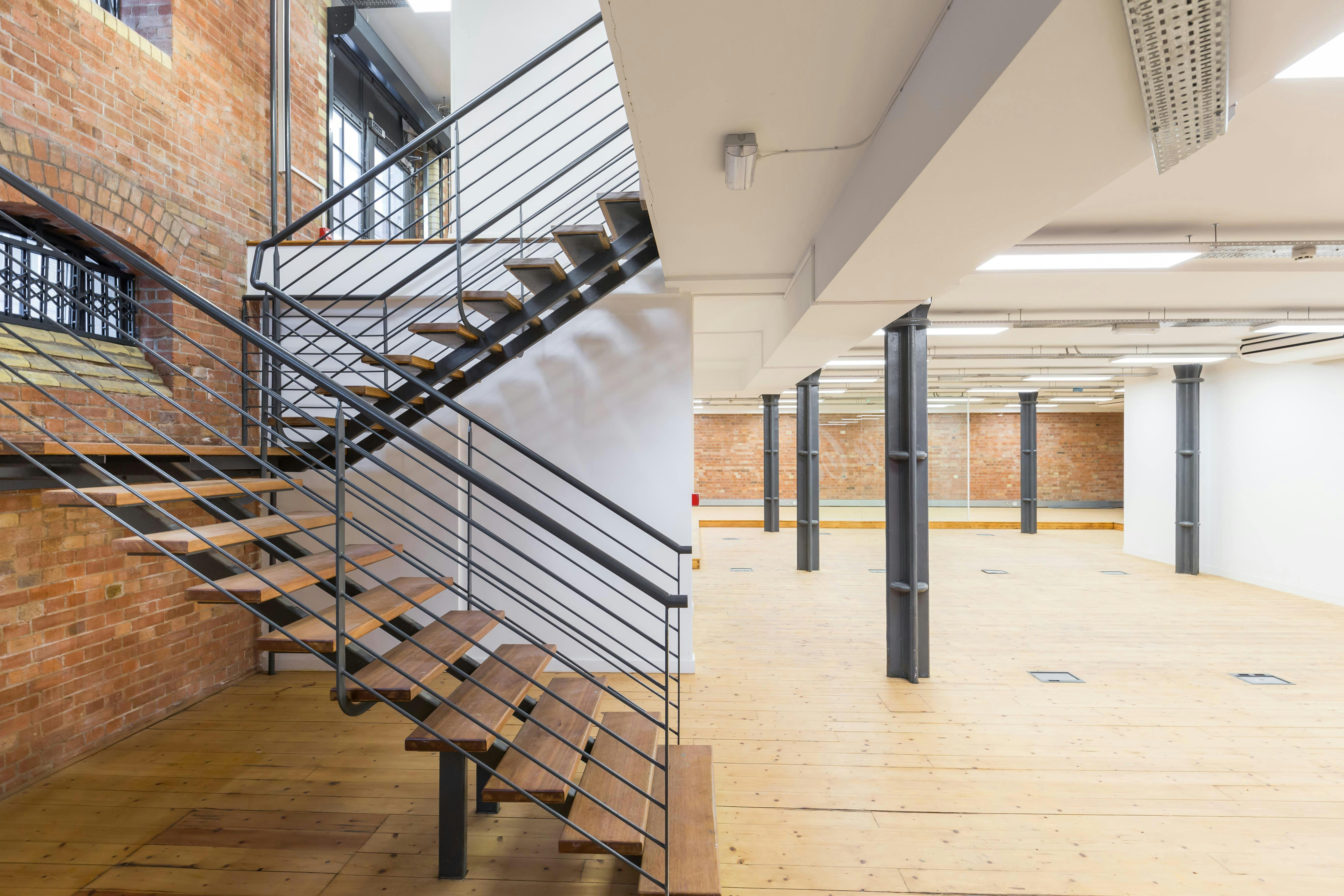 Office in London - photo 3