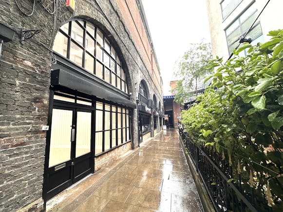Arch 16a Goswell Hill, Windsor, Leisure / Offices / Retail To Let - IMG_5211.JPEG
