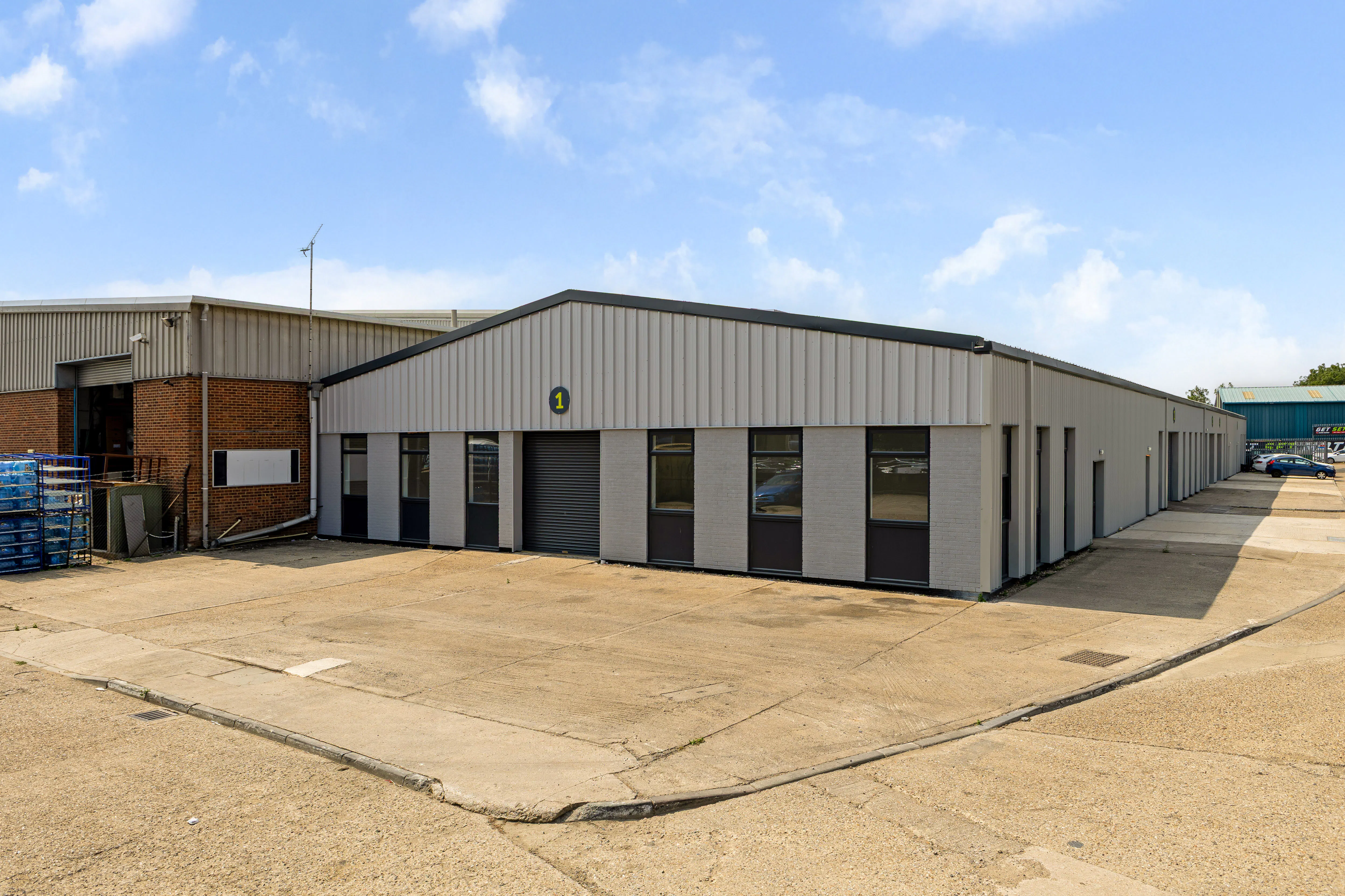 Unit 1 The Point, Aylesbury, Industrial / Industrial To Let - 112371_Unit 1 The Point (9).jpg