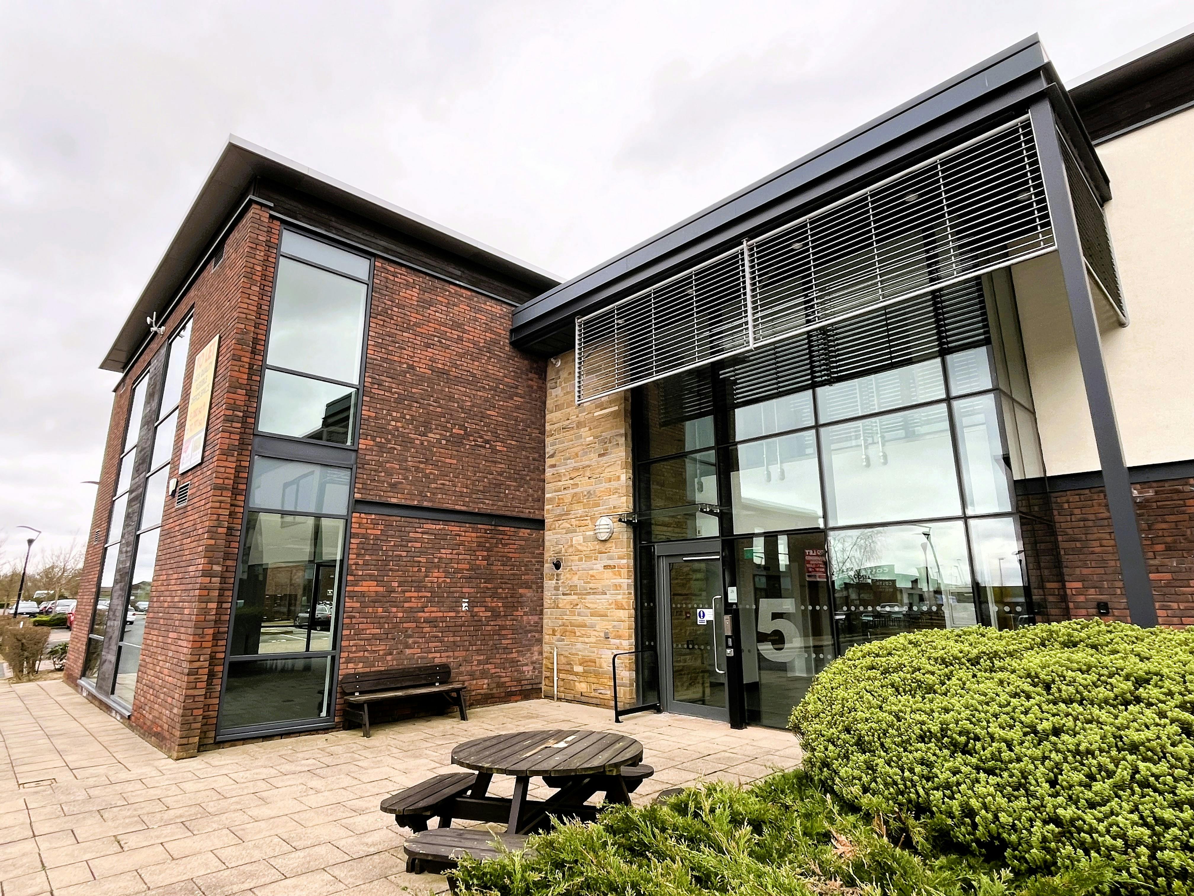 Unit 5, Airport West, Leeds, Office To Let - IMG_6612.JPG