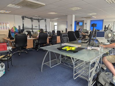 4th Floor Office, 1-2 Queen Square, Brighton, Office To Let - PXL_20240716_131359368MP.jpg