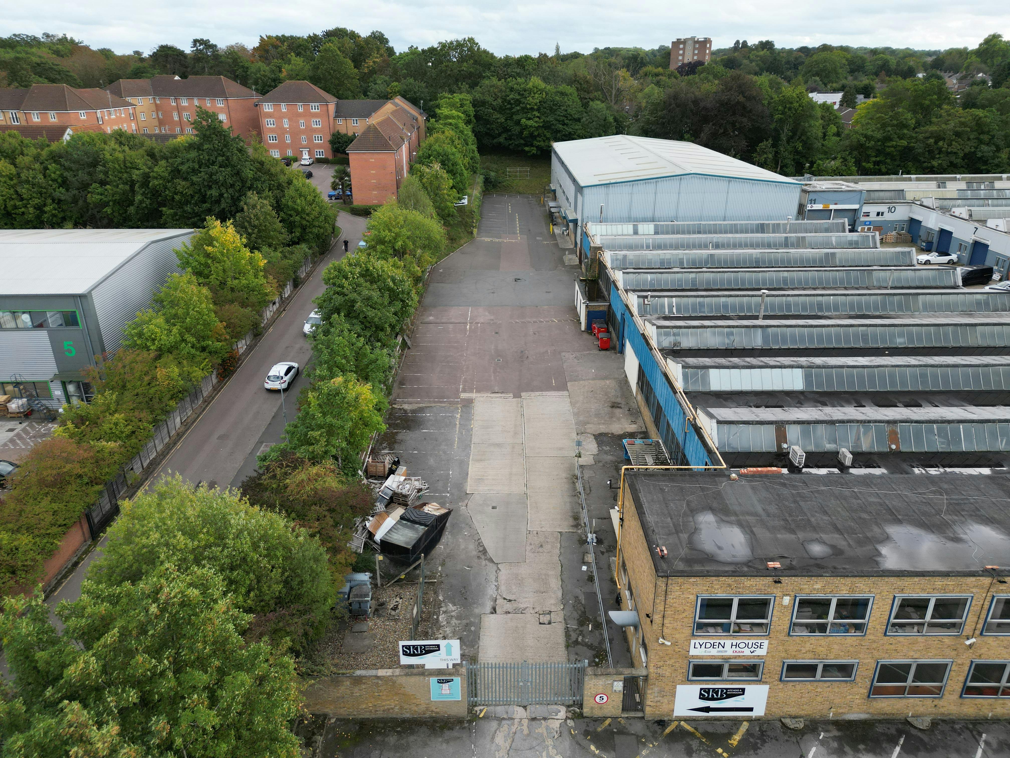 Lyden House, Harlow, Industrial To Let - DJI_0931.JPG