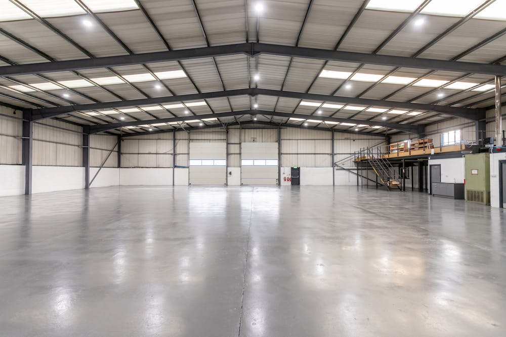 Unit D2 - 06 Warehouse.jpg