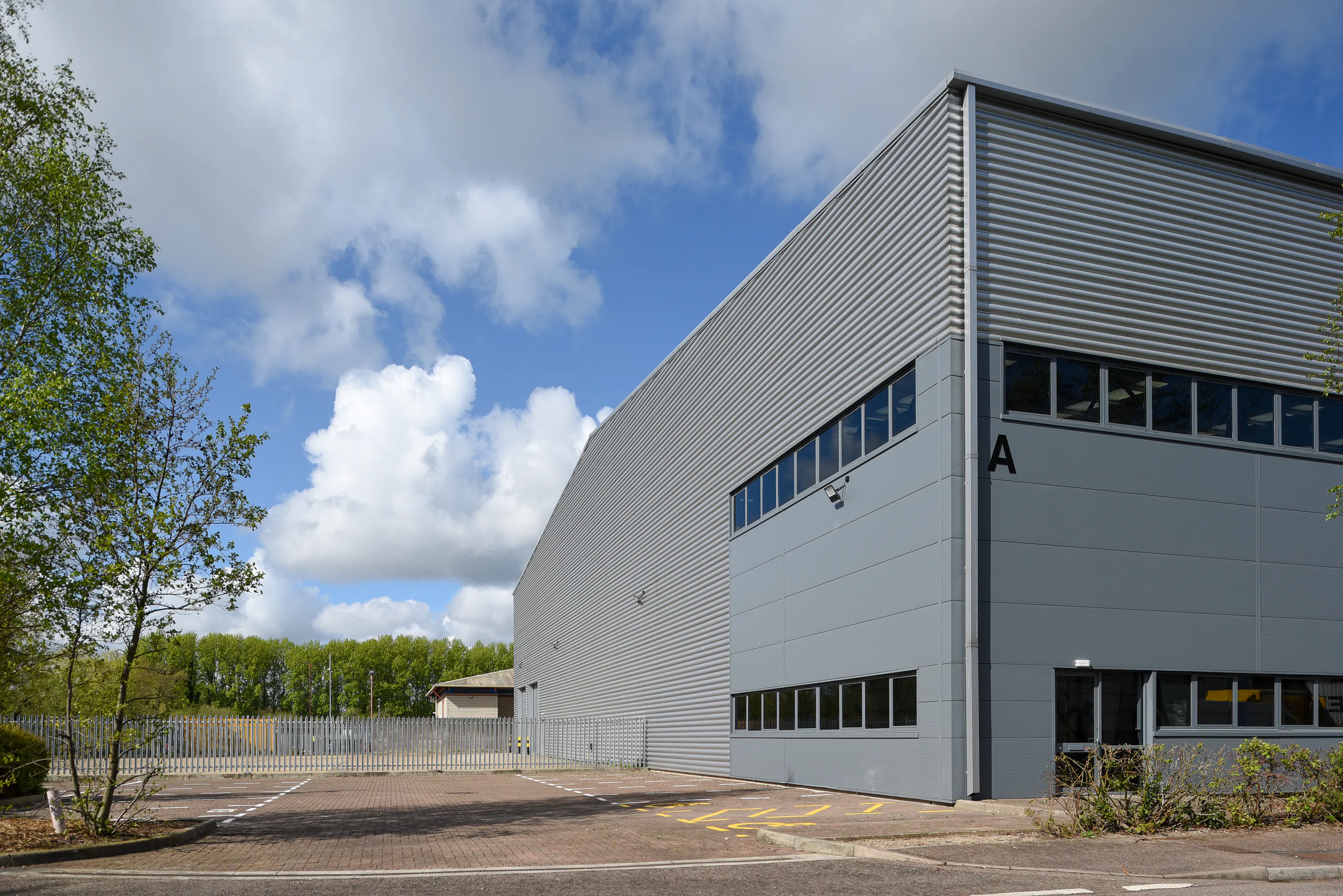 Unit A Mead Park, Harlow, Industrial To Let - Mead Park A-B Ground - 2026-09.jpg