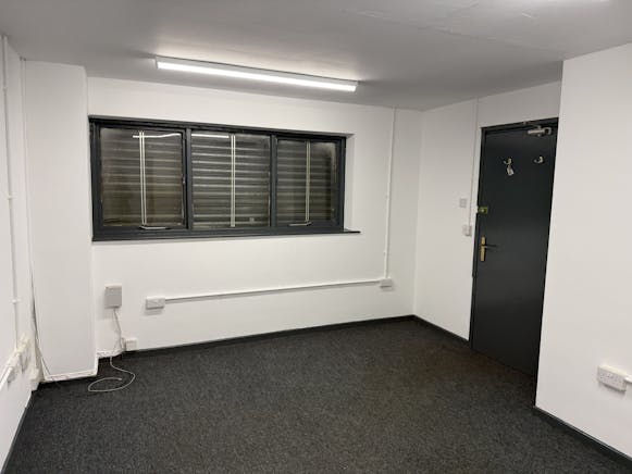 Enterprise Park Industrial Estate, Leeds, Industrial/Logistics To Let - IMG_8914.jpeg