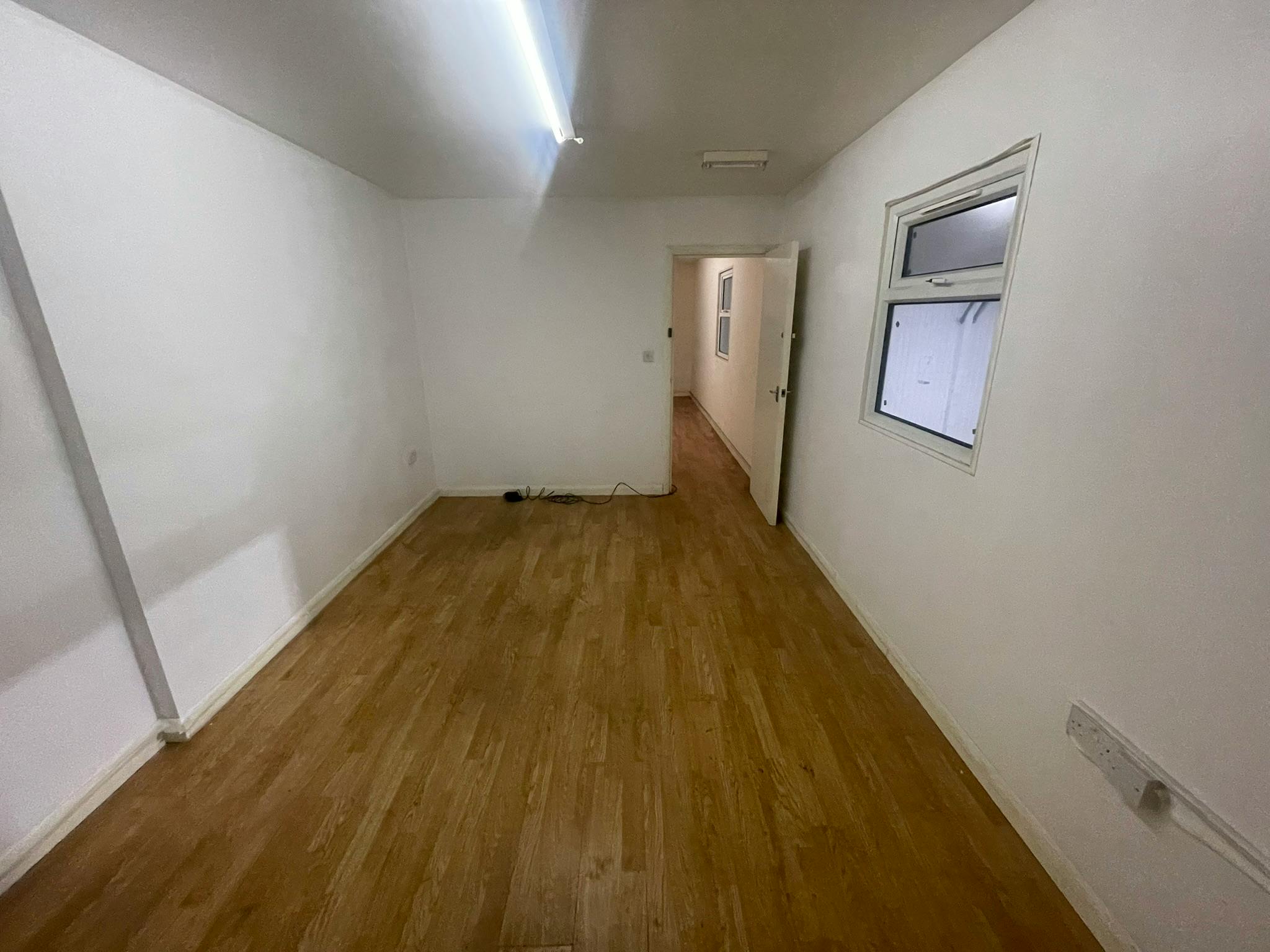 Industrial Unit in Charlton - photo 4