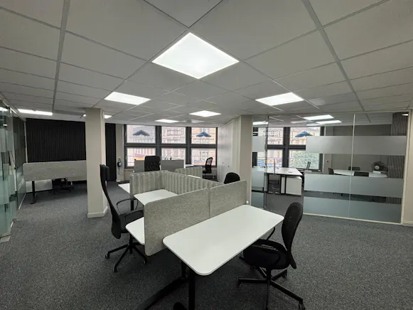 Second Floor - 211 Dumbarton Road, Glasgow, Offices To Let - WhatsApp Image 2026-08-03 at 21.33.08 (13).jpeg