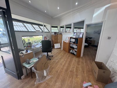 37 Hornsby Square, Basildon, Industrial To Let - IMG20250710WA0016.jpg