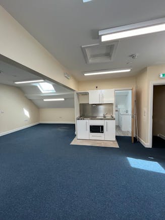 The Courtyard, Milton Road, Aylesbury, Offices / Offices To Let - WhatsApp Image 20240416 at 151546_ad76d265.jpg