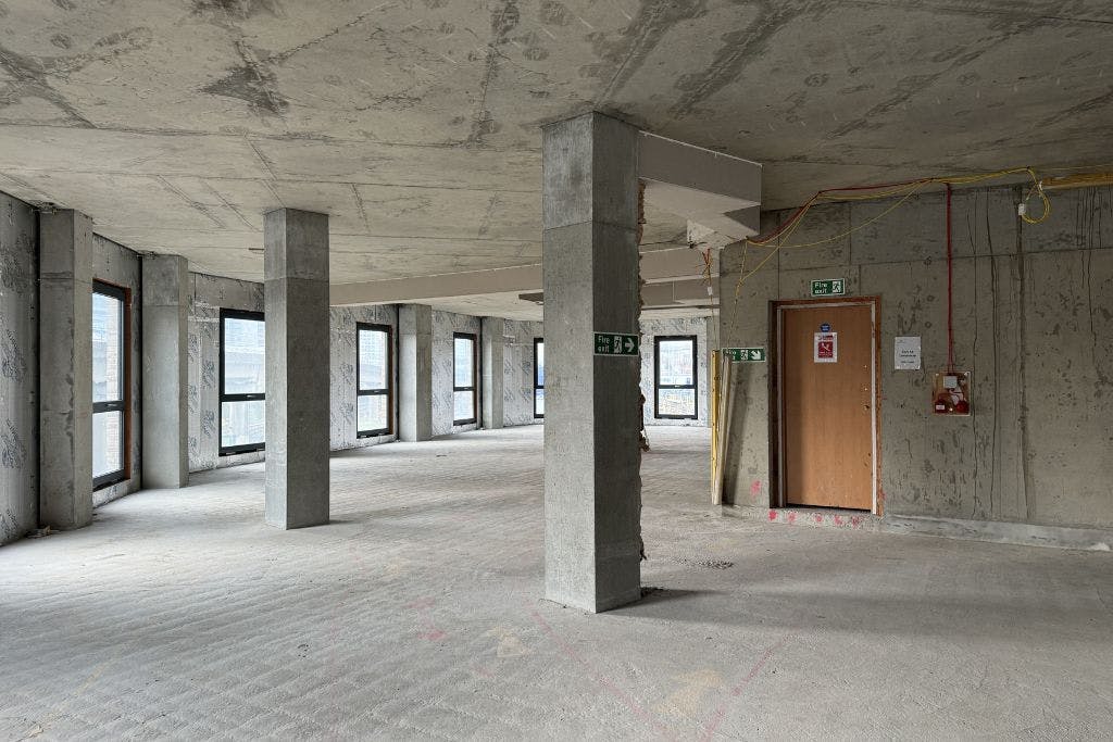 Industrial Unit in London - photo 4