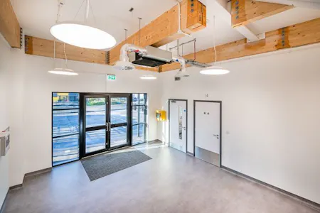 Unit 1B, Watchmoor Point, Camberley, Industrial/Logistics To Let - reception.JPG
