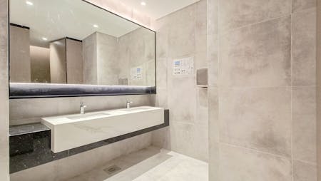 Seef Boulevard - S1, Al Seef, Manama, Office To Let - Toilet 3.jpg