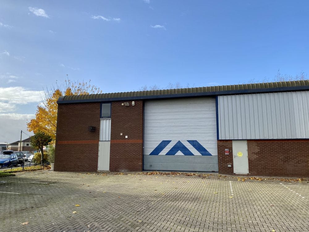 7 Wedgwood Road, Bicester, Industrial To Let - Exterior Photo.jpg