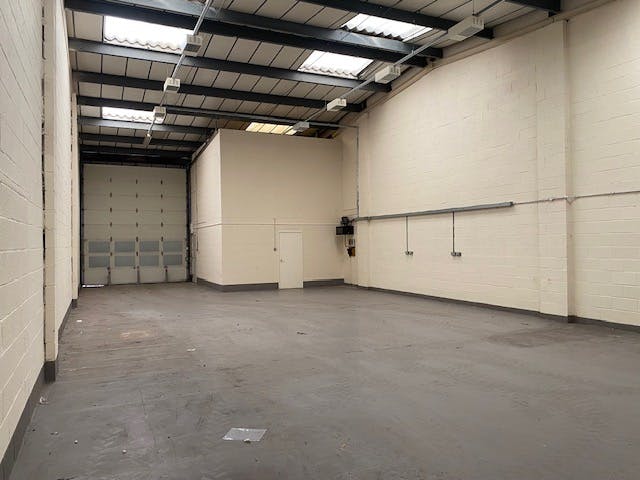 Unit 7, Mayfield Avenue Industrial Estate, Weyhill, Industrial / Warehouse To Let - 3250C7 INT.jpg