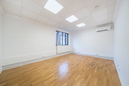 23-35 Hendon Lane, London, Office To Let / For Sale - 1207650 13.jpg