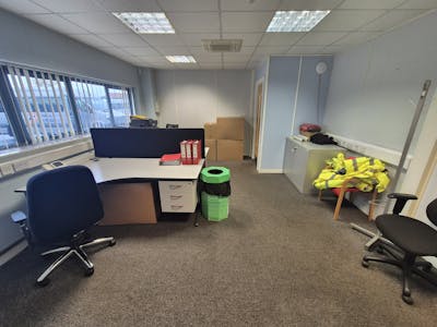 Unit D2, Meadowbank Business Park, Oldham, Industrial/Logistics To Let / For Sale - 20251020_112753.jpg