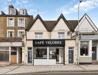 139 St. Albans Road, Watford, Retail To Let - IMG-20260812-WA0060.jpg