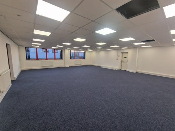 Unit F, Daneshill Central, Armstrong Road, Basingstoke, Industrial To Let - 20260128_162119.jpg