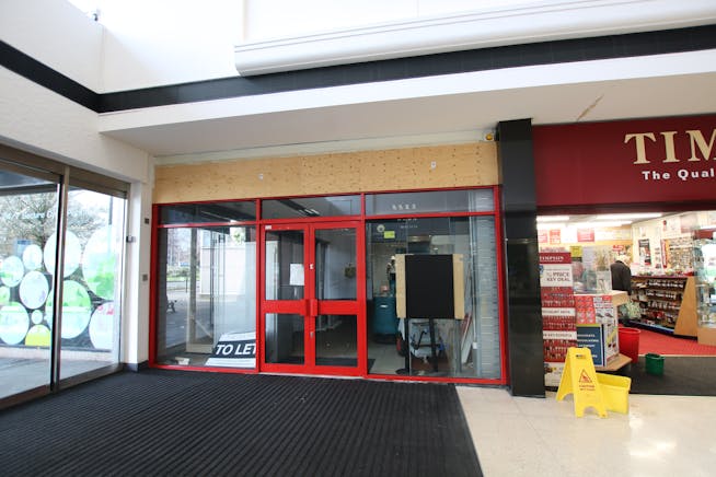 Unit 86, The Dolphin Shopping Centre, Poole, Retail & Leisure To Let - IMG_8459.JPG