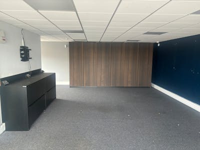 Unit 11, Falcon Court, Earlsfield, Warehouse To Let - IMG_7770.jpg