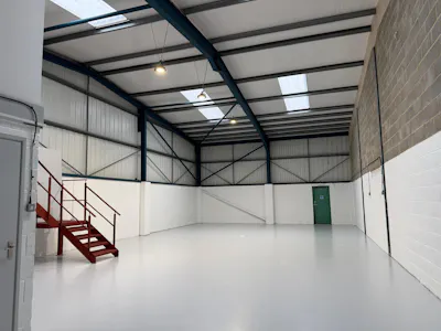 Unit 7 Downley Point, Havant, Industrial / Warehouse To Let - Warehouse 5.jpeg