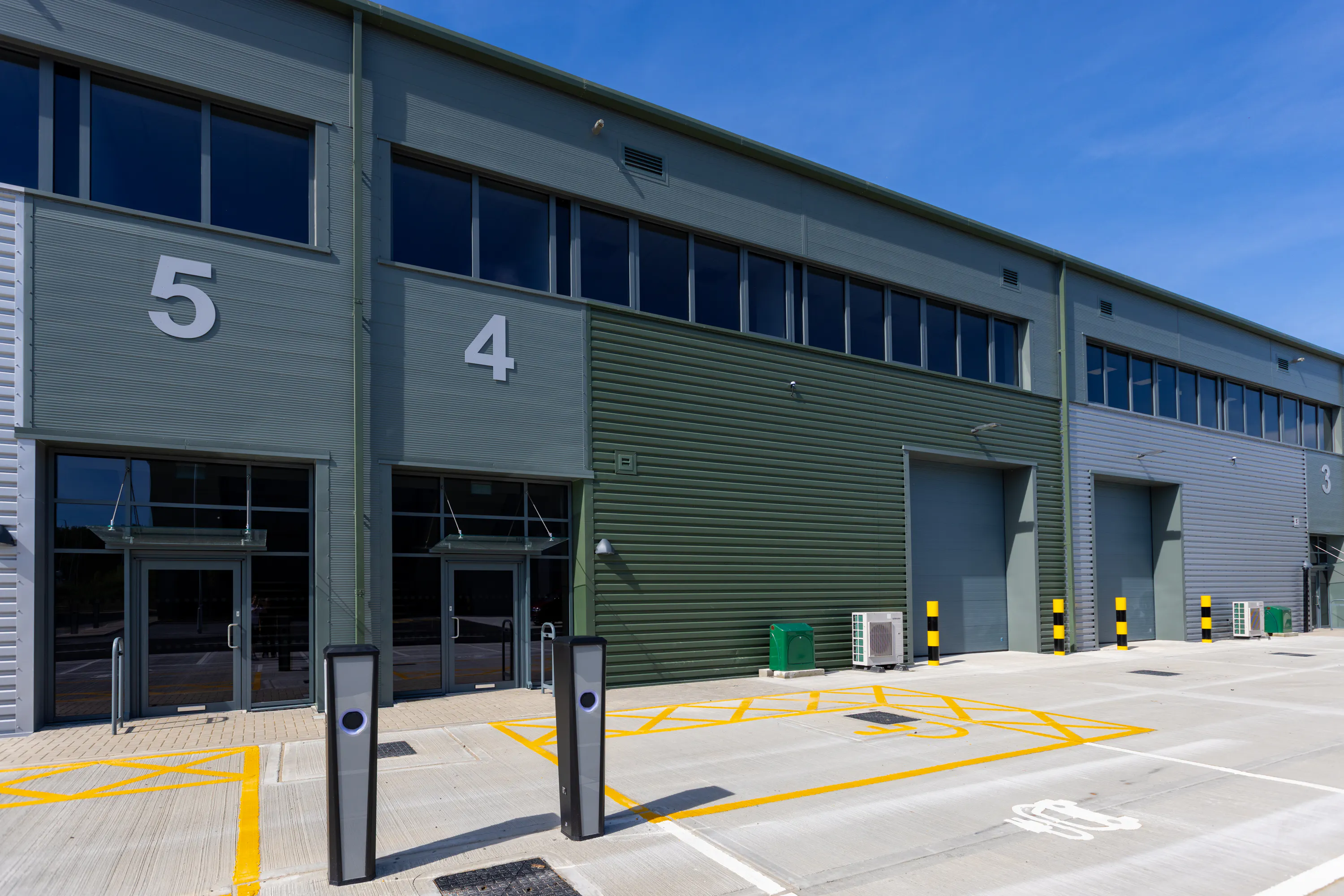 Unit 4 T45, Aire Valley Road, Leeds, West Yorkshire, LS9 0AA