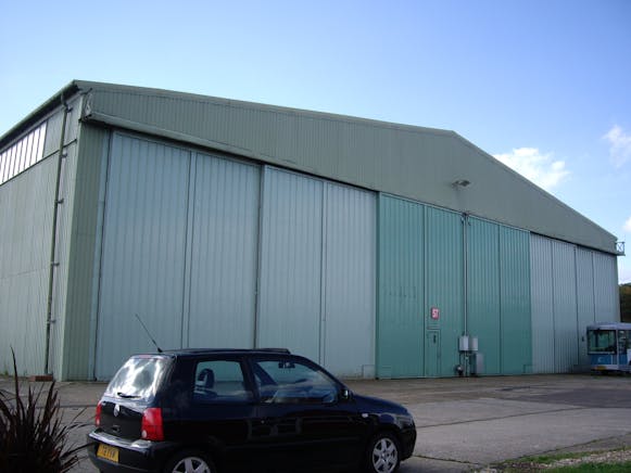 Building 57, Dunsfold Park, Stovolds Hill, Cranleigh, Industrial / Warehouse To Let - IMGP4084.JPG