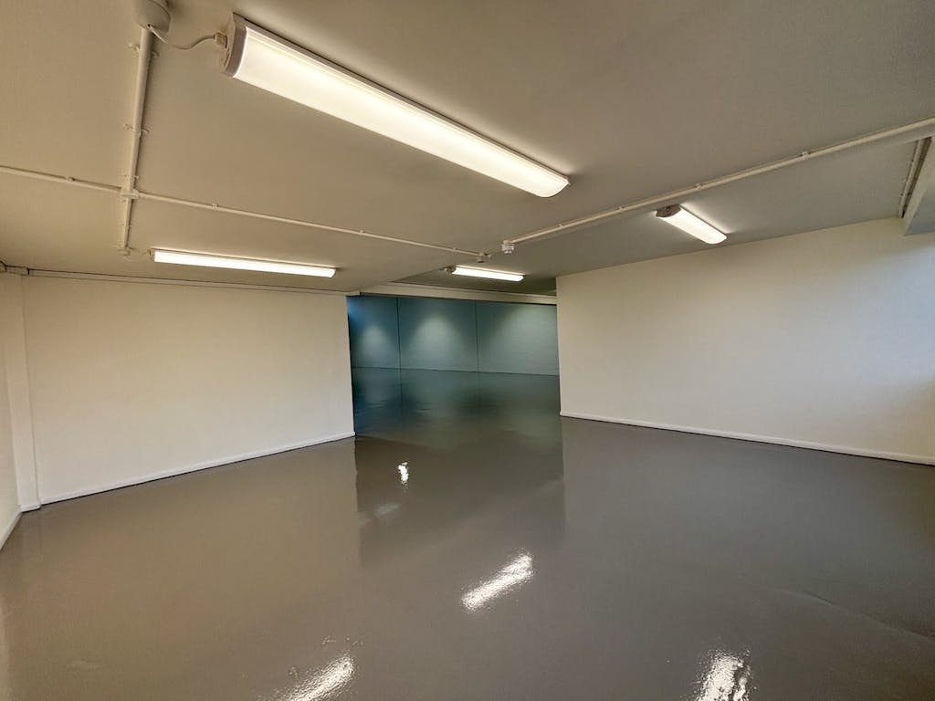 5 Eldon Way Biggleswade warehouse undercroft