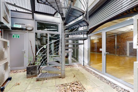 (Ground Floor)  1 Lorenzo Street, London, Office To Let - 1LorenzoSt04212020_094433.jpg