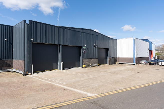 Unit 4D, Swallowfield Way, Swallowfield Way Industrial Centre, Hayes, Industrial To Let - IW-280326-CA-051.jpg