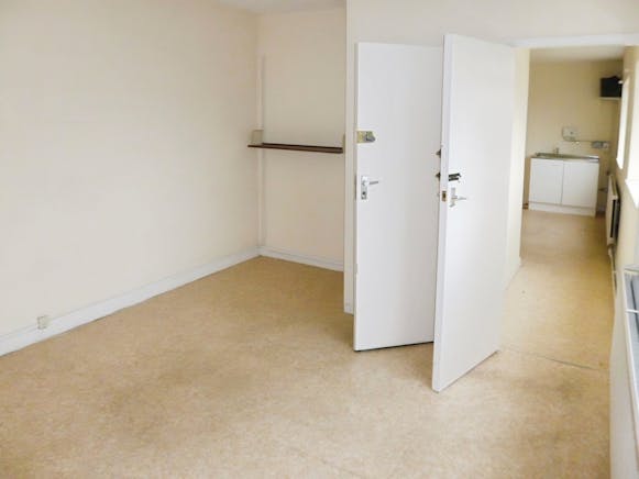 52 Vanguard Way, Southend-on-Sea, Industrial To Let - 2683b4ce-P1010422.JPG