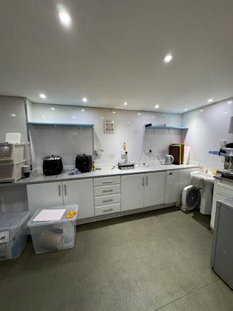 Cafe & Deli To Let, 7 Westwood Square, Glasgow To Let - IMG_0380.jpg