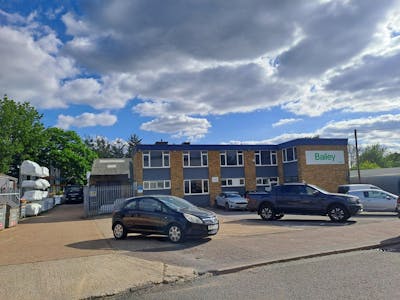 Unit 2 Blatchford Close, Horsham, Industrial / Warehouse For Sale - 20250506_165800.jpg