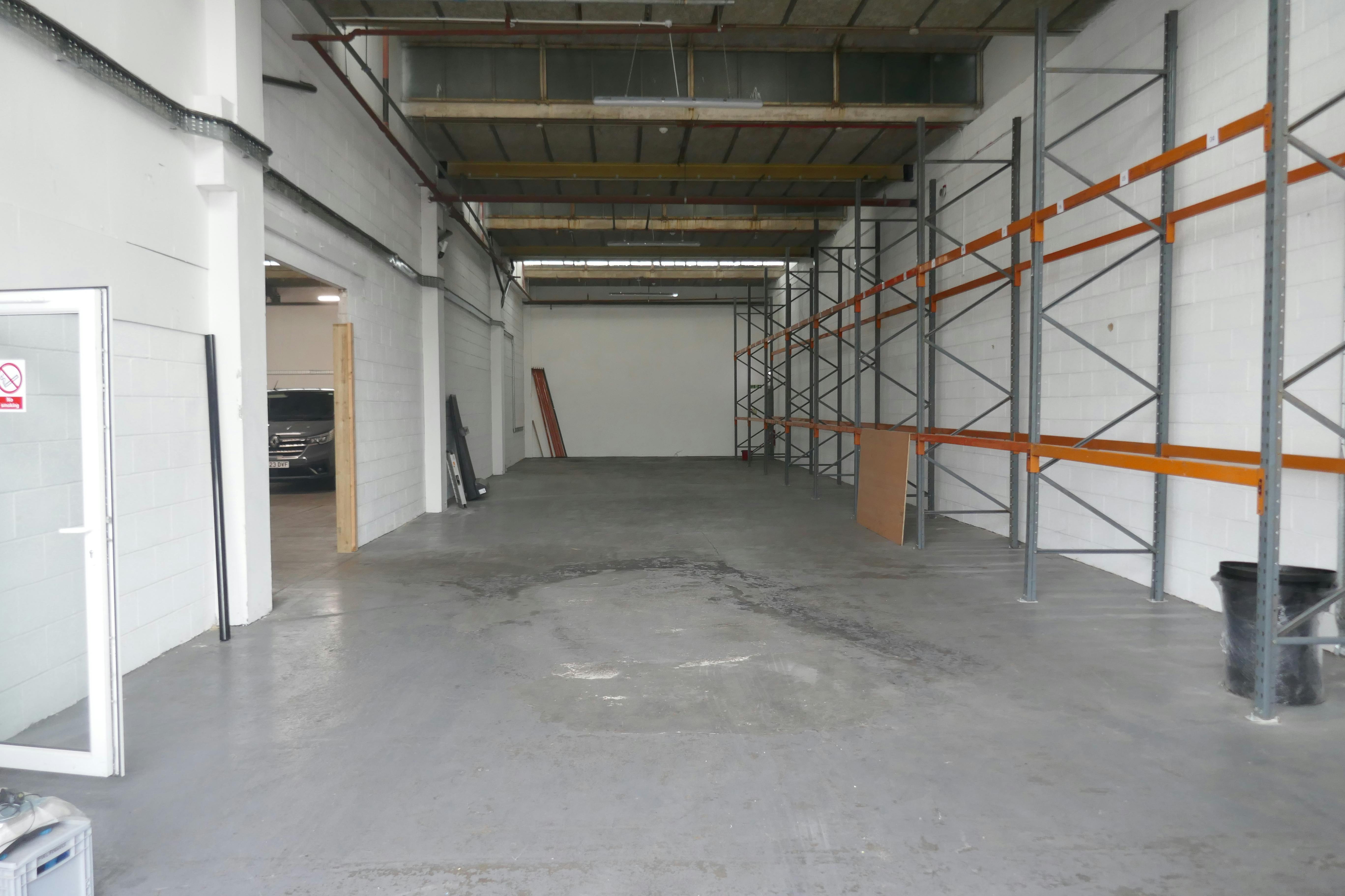 4 Advance Mews, Central Road, Harlow, Industrial To Let - P1030298.JPG