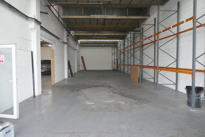 4 Advance Mews, Central Road, Harlow, Industrial To Let - P1030298.JPG