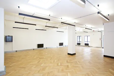 Spectrum House, London, Office To Let - slide_2.png