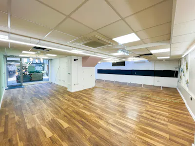 8 Godson Street, London, Retail To Let - Image (16).jpg