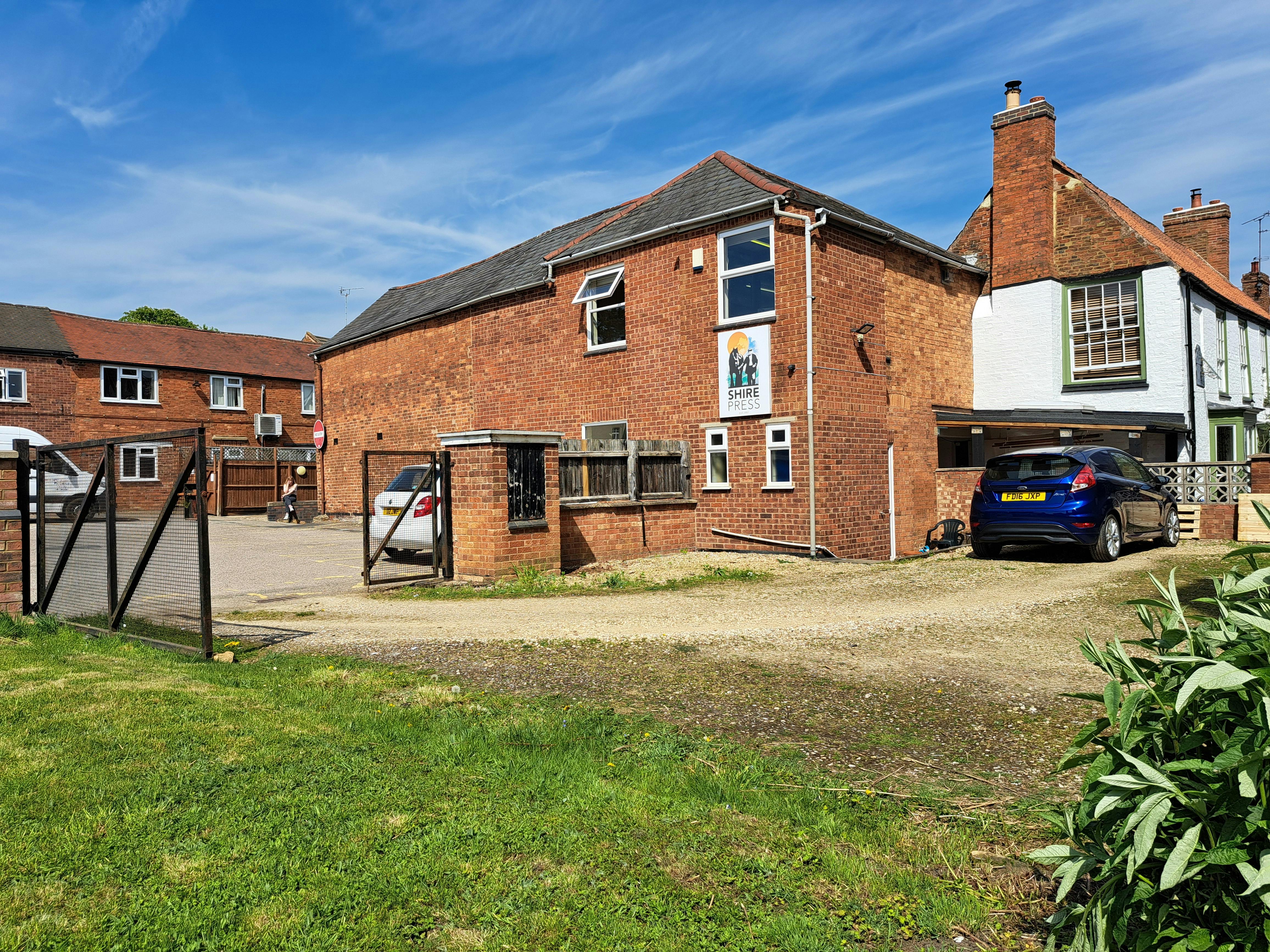 Office in Market Harborough - photo 3